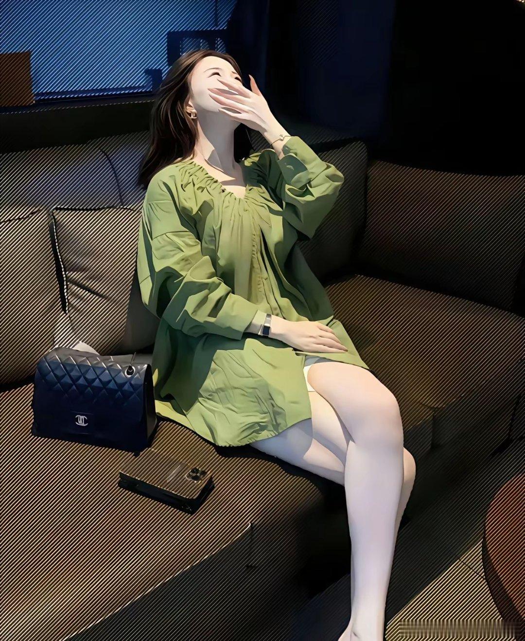 敢不敢打赌99.99%的男人都喜欢这款冷白皮，自律和修养，温柔高贵的女人​​​