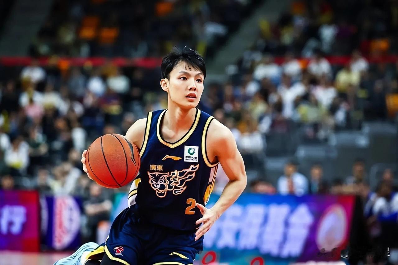 广东宏远上半场以37-42落后广州队，4个没想到！1.没想到，上半场比赛打得如