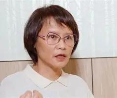 民族败类！9月13日，有绿营侧翼为了排挤“大陆口音”“简体字”及“大陆用词”，竟