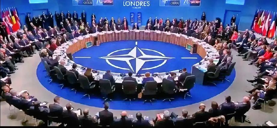 梅朗雄如当选法国总统，将对北约和中国产生重大影响。​6月27日，法国下届总统候
