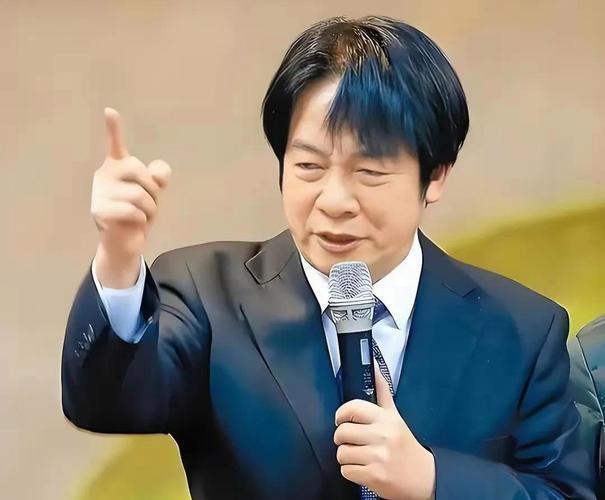 赖清德气炸！绿营“万年总召”柯建铭缺席反水，郑丽文趁机清理卢秀燕等“蓝皮绿骨”