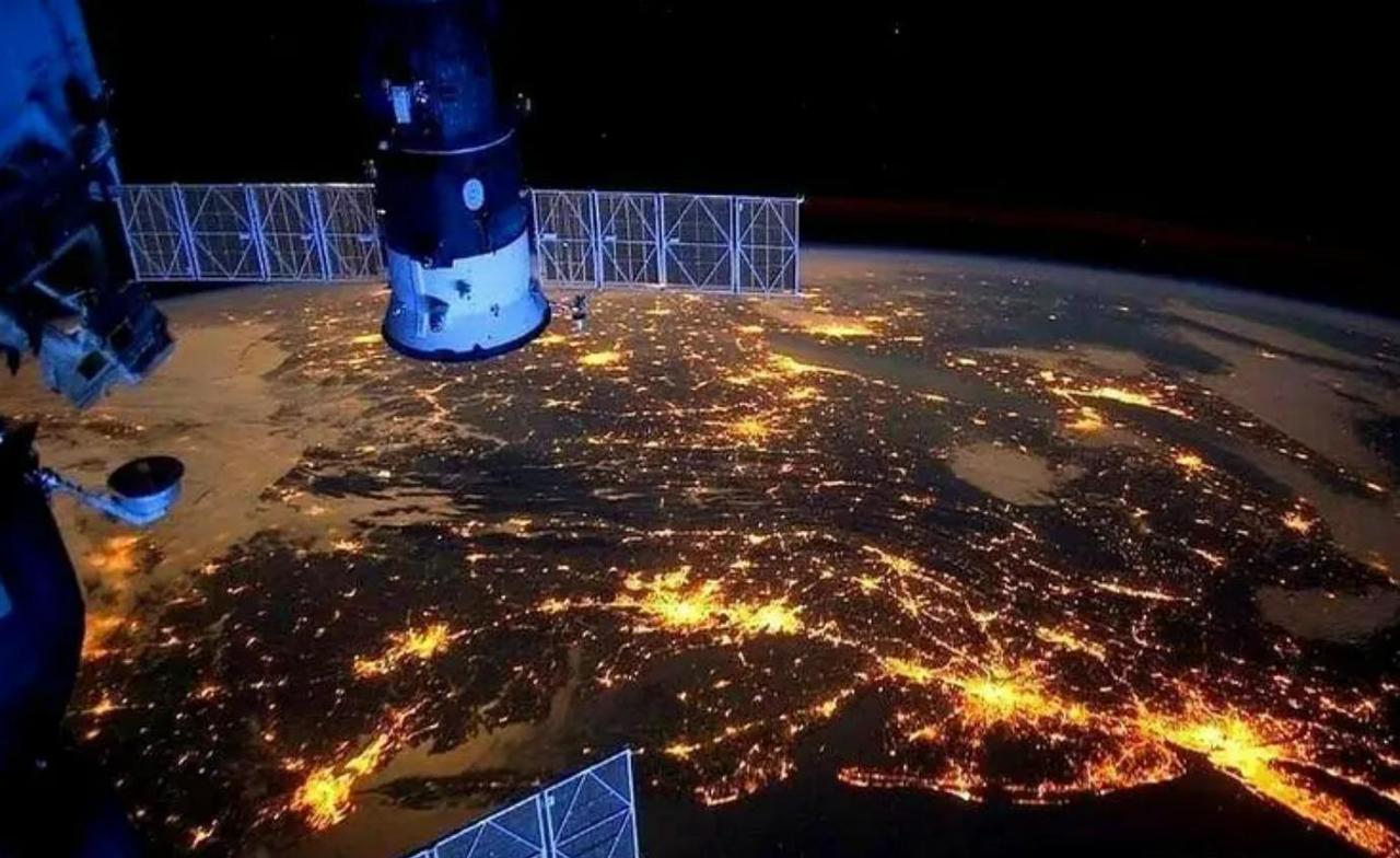 忍无可忍，俄罗斯正式对“星链”开战！俄军正式对星链全面宣战！五层绝杀战法，