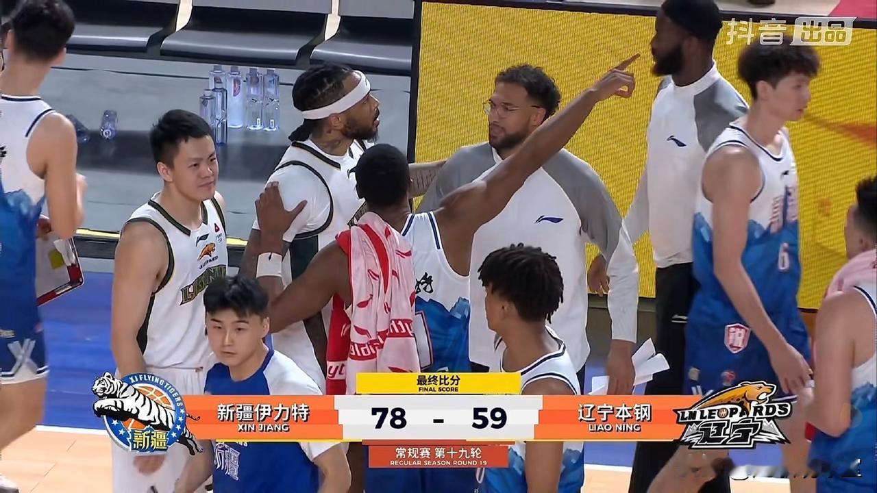 辽宁单节4分，半场19分！恕我斗胆请问，辽篮这是致敬广东的单节1分，要知道，当年