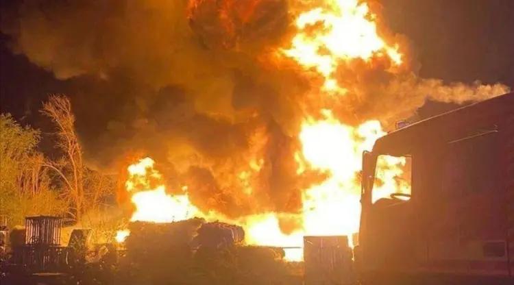 突发！俄罗斯不再留任何余地！6枚重型炸弹猛轰乌克兰大坝，局势瞬间失控！俄乌打了四