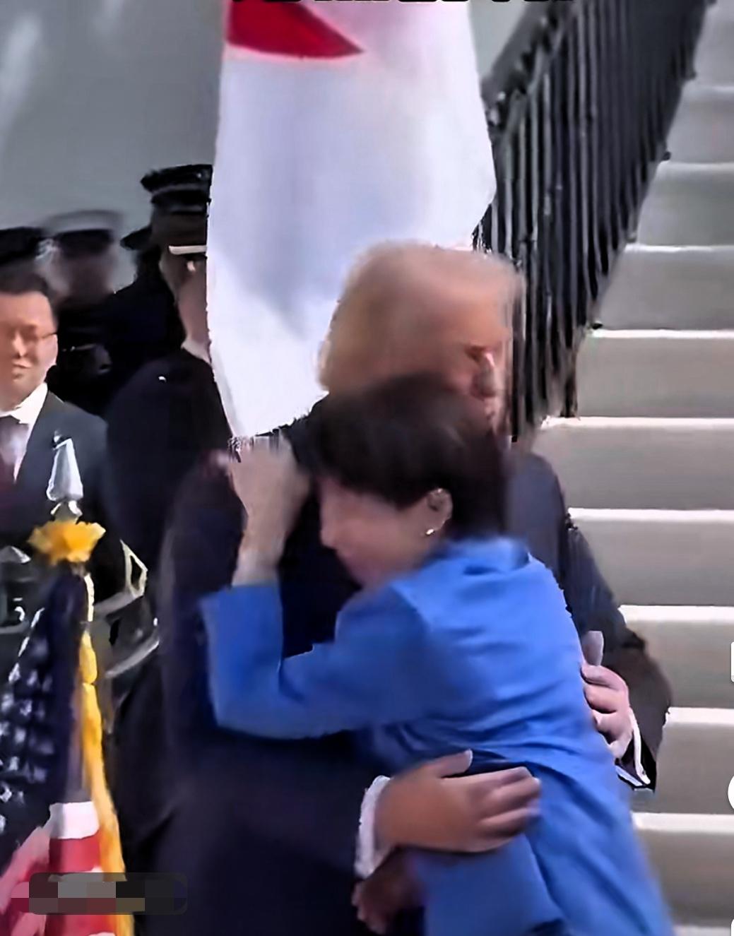 高市早苗与特朗普会面，逼得特朗普连退两步！当地时间3月19日，高市早苗访美与