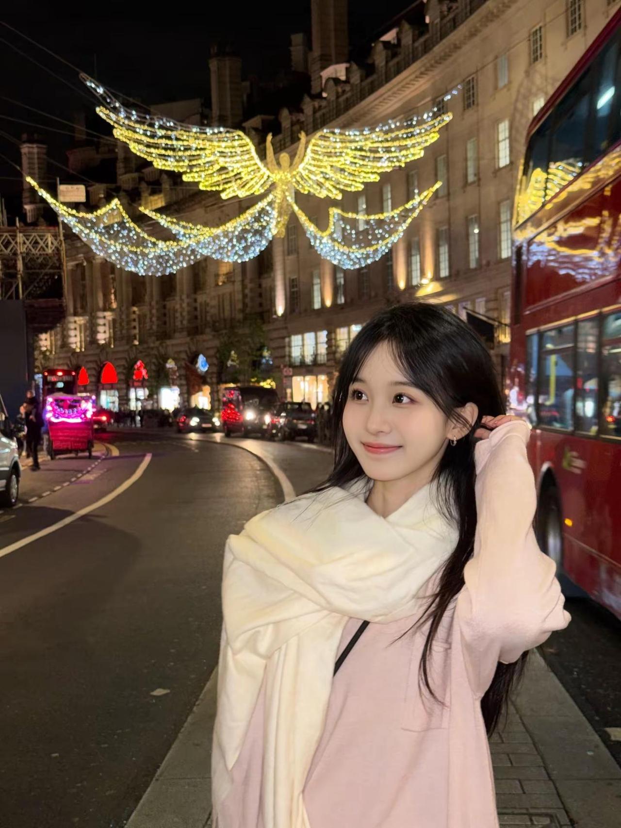 当然要多出去走走啊，我又不是一直十八岁。清纯甜美甜美女孩清纯少女可爱的人总