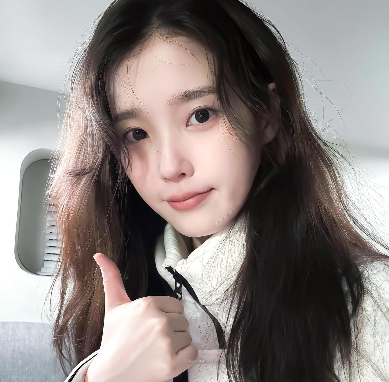 IU🌎📨🪐️更新头像​​​