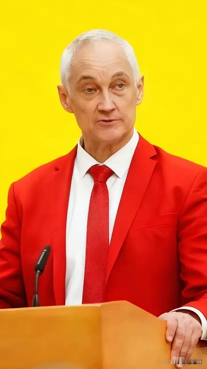 就在昨日俄罗斯国防部宣布了11月1日，俄罗斯国防部长别洛乌索夫在北德文斯