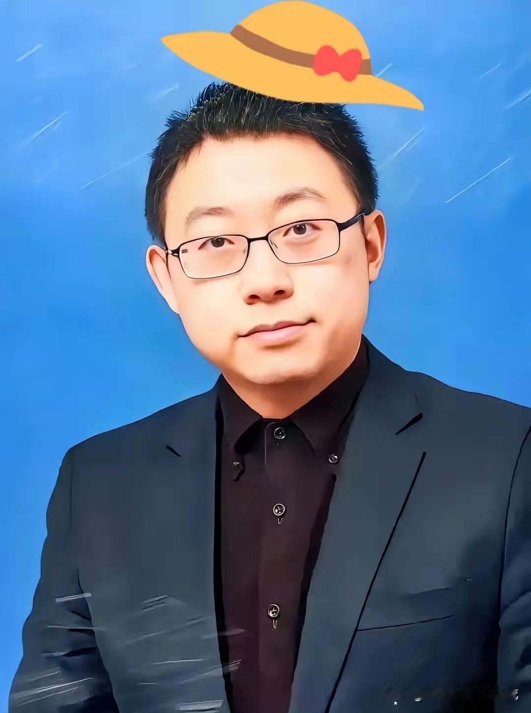 沈逸教授这句话，听着刺耳，但细嚼全是道理。看着写字楼里那帮为了“上岸”熬红了