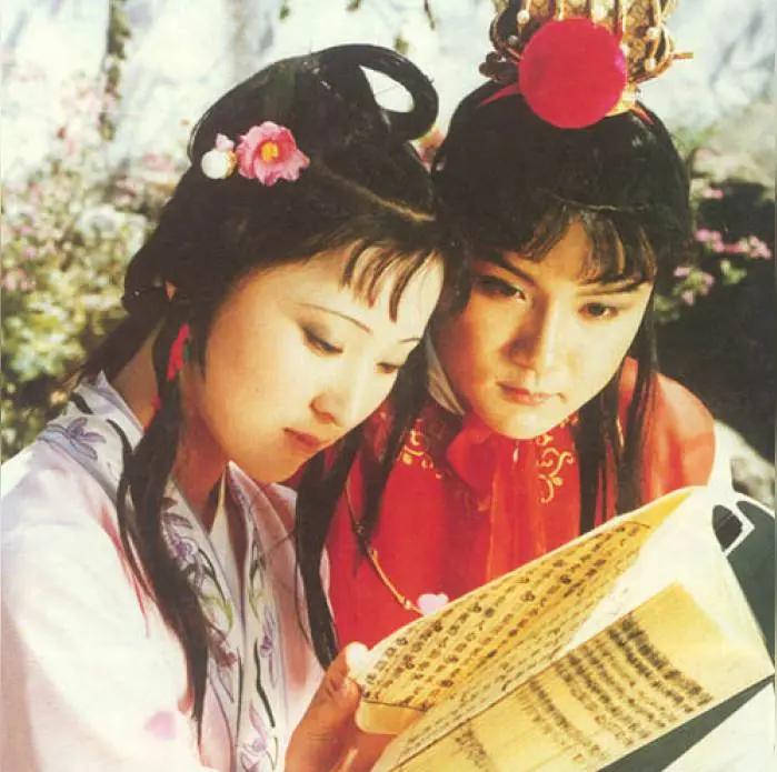 郑晓龙再拍《红楼梦》，他的底气来自哪里？名导演郑晓龙再拍《红楼梦》，引起广泛关注