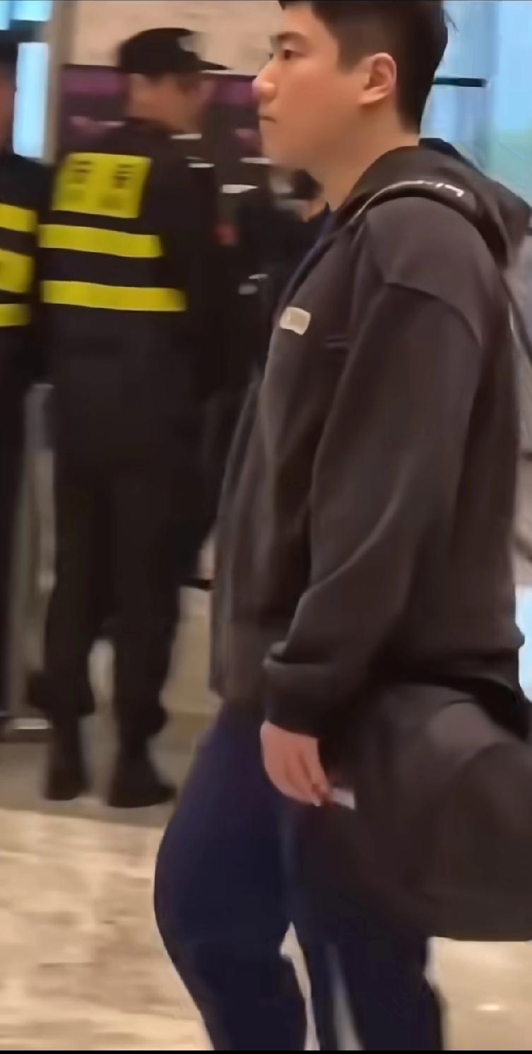 好久不见的“甜甜”，重庆见！❤️终于在重庆冠军赛的现场，见到好久没露面的梁