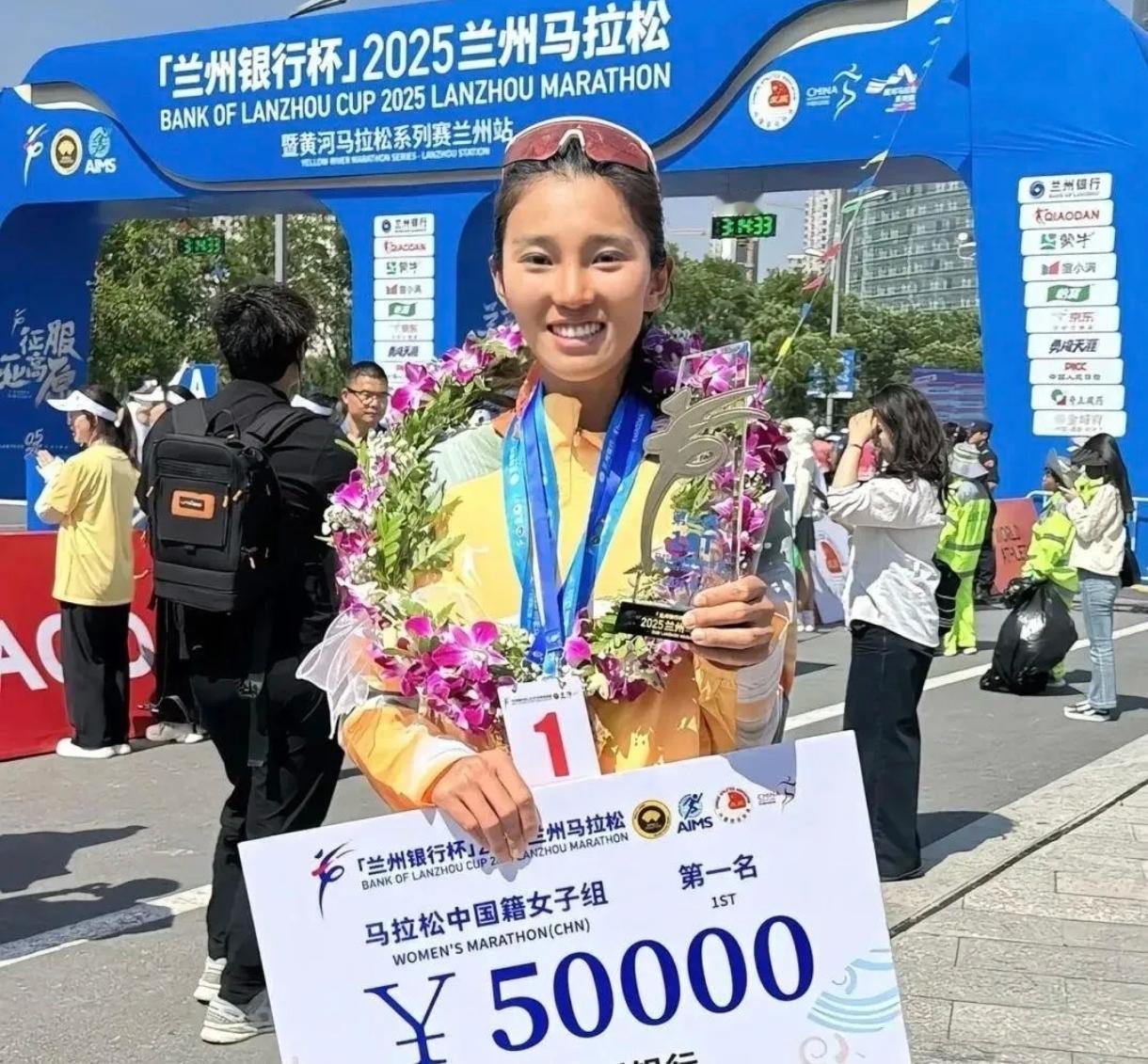 重磅官宣！马拉松女神焦安静正式复出，确认出战2026兰州马拉松！时隔整整一