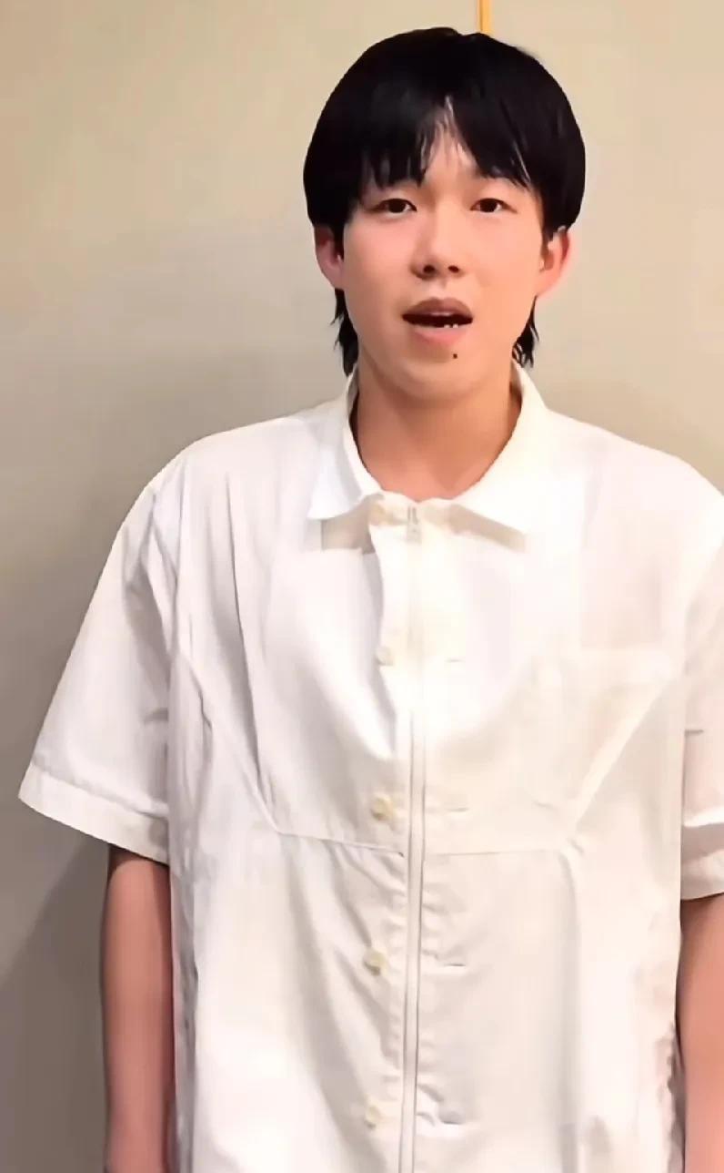 王楚钦送祝福了，给新婚的好兄弟送去了祝福，不知道什么时候可以给他送祝福呀！