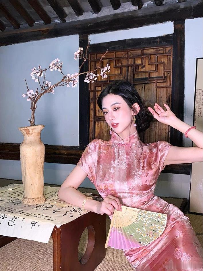 𝑴𝑶𝑺𝑺𝟎𝟓.𝟑𝟎/𝟐𝟎:𝟎𝟎𝒑𝒎花颜月影新中式