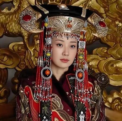 1642年明朝大将洪承畴，被皇太极抓获，宁死不降。皇太极咬牙把庄妃