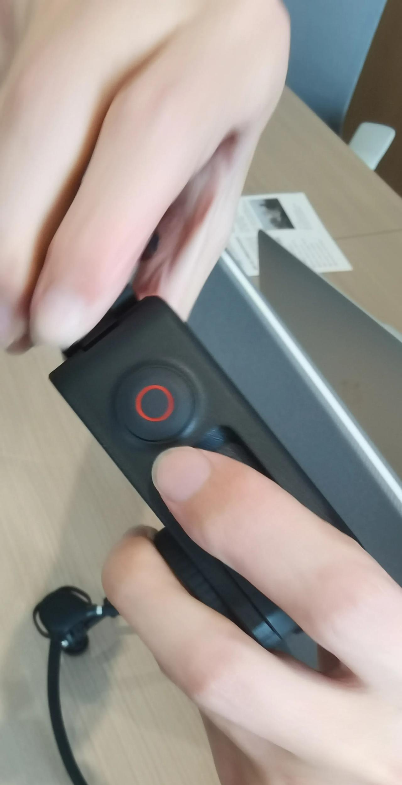 刚才被一个00后电商人整不会了。对很多产品逻辑运营手法完全都不懂套路。我正准备给