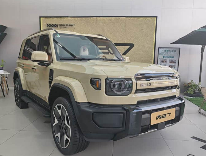 14万的V27，你还能找出来缺点吗一、真实试驾感受：优点很突出，缺点也真实存在