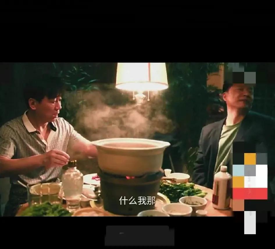 15.《扫毒风暴》。出生入死的林强峰，在同学王辉家里遇到小迷妹王奇，感受到了难道