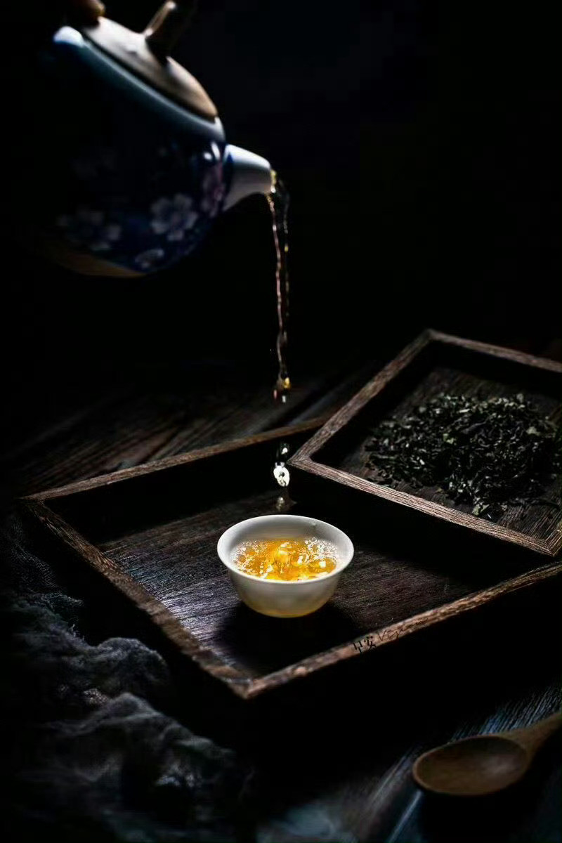 原来，不断累积并烙印在人心智上的各种知识、各种理论、各种看法、各种概念、各种思想