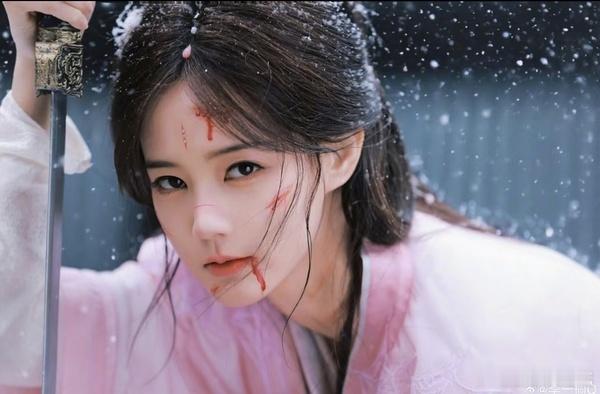 小蜘蛛！快看！是猫猫[墨镜]天地剑心播的好，李一桐商务这不又来了吗​​​