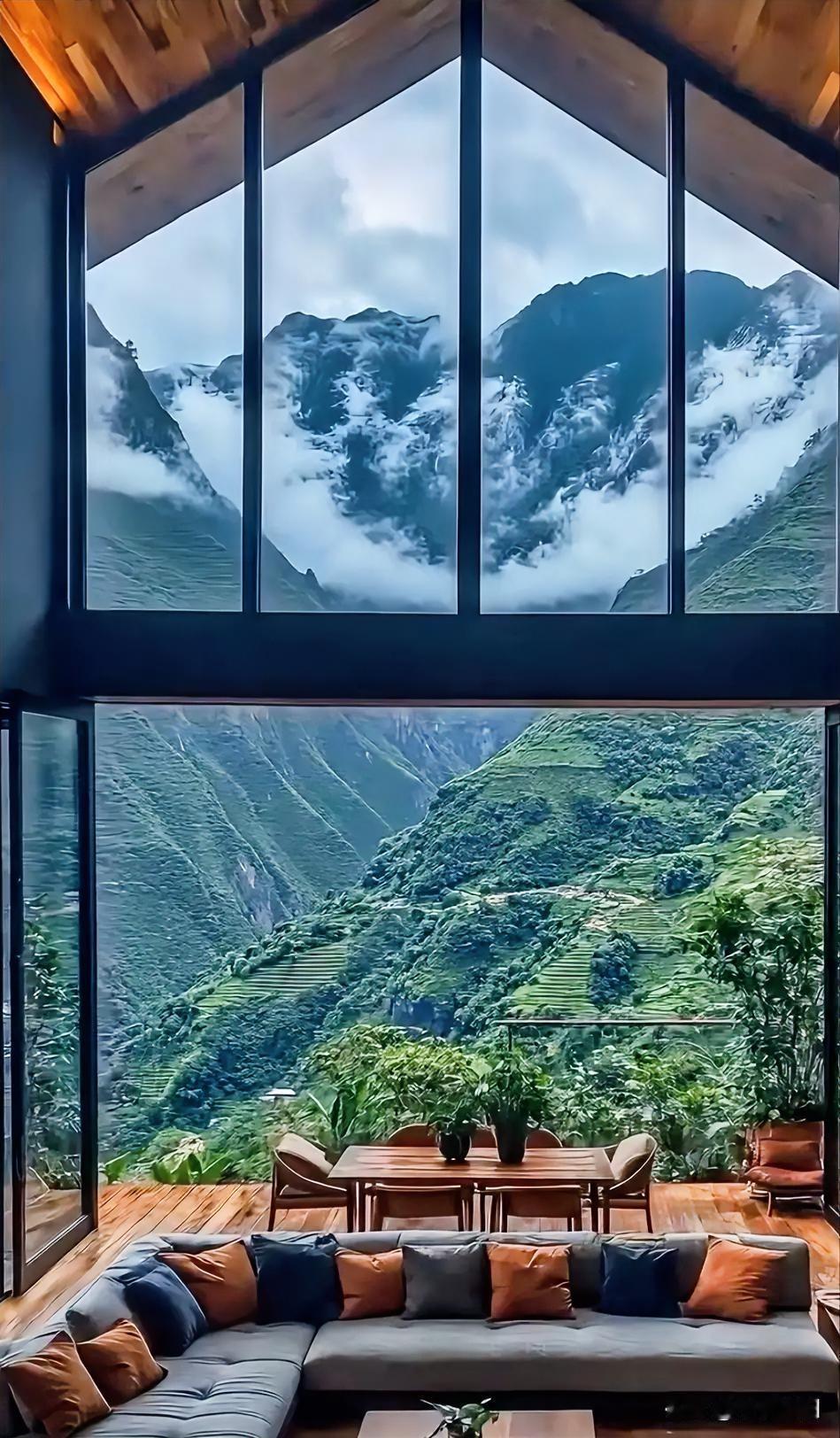 修个这种房子在大山里面住个五年、十年的应该都不会感到枯燥吧。