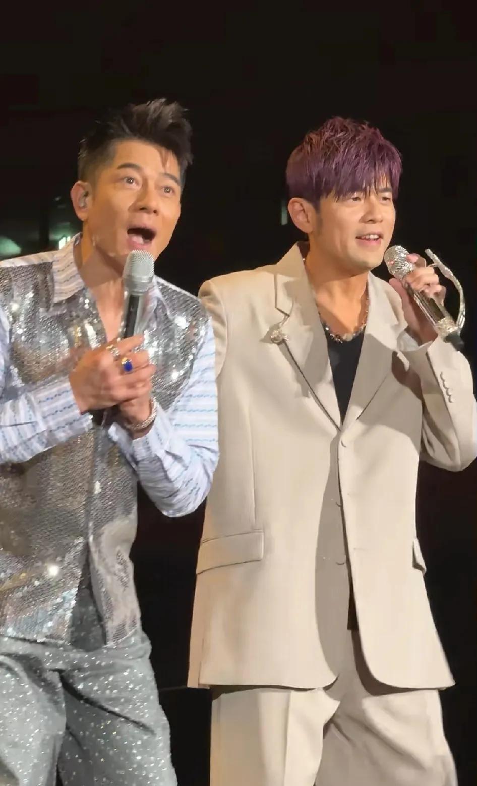 我有想过周杰伦演唱会会请嘉宾，也有想过郭富城会成为周杰伦演唱会的嘉宾，万万没
