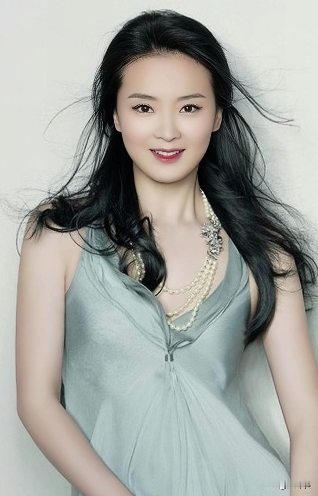 目前，很多女明星开始选择圈内人、甚至比自己弱一点的男人结婚。错误例子就比如说王艳