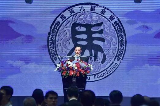 马基金会闹剧真相逐渐显现：私怨叠加路线博弈马英九基金会这场风波，表面是财务