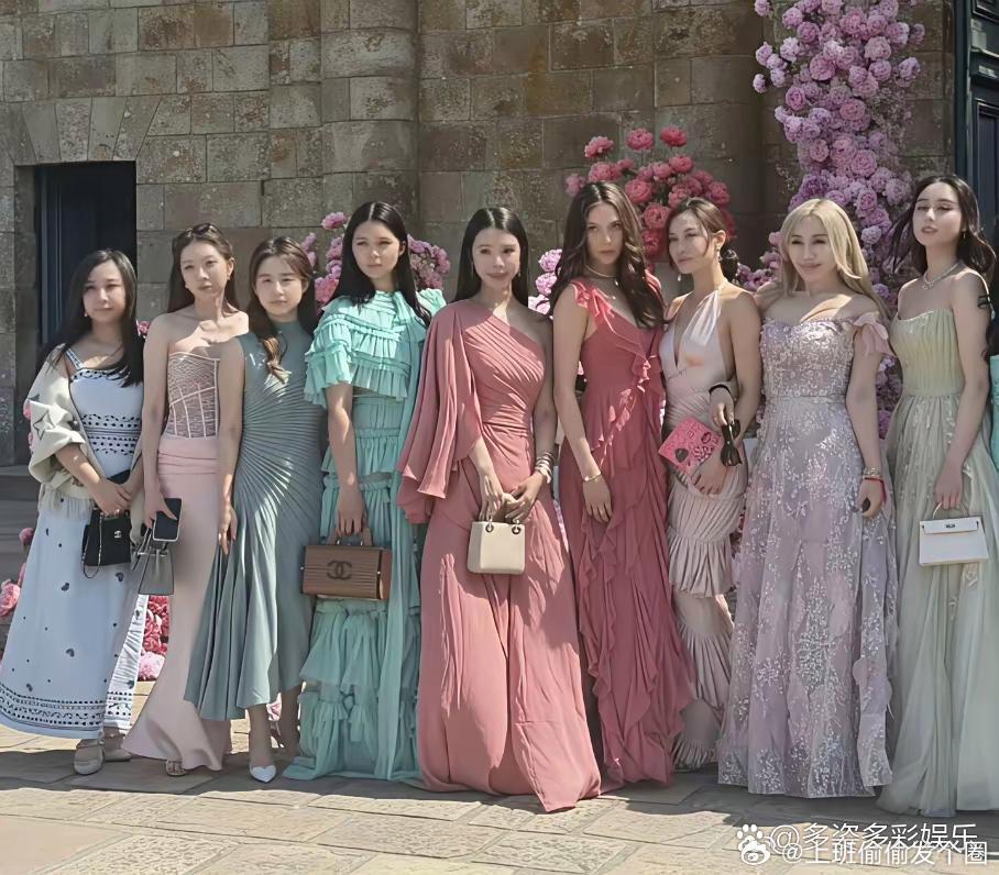 奚梦瑶与何猷君大婚，她的伴娘团有8位，个个不简单，不是豪门就是名媛。
