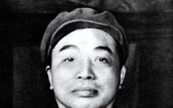 1955年，“授勋仪式”过后，彭德怀怒气冲冲地找到了毛主席，一进门，就激动地说道