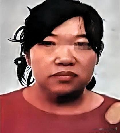 韩国抱川那起藏尸案，现在想起来还是让人脊背发凉。凶手李英淑，红色大号家用泡