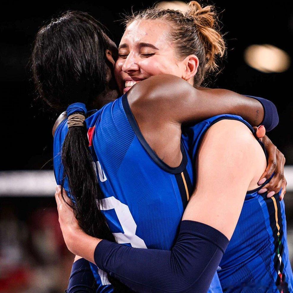 💥胡里奥·贝拉斯科正在考虑让埃格努和安特罗波娃这对组合在今年夏天的国家队比赛