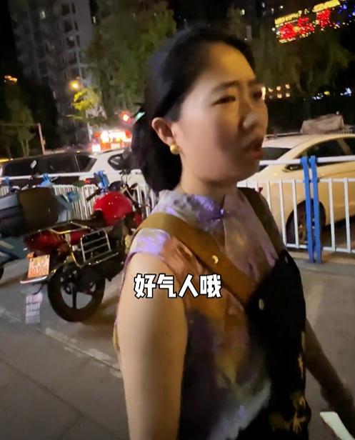 “吃霸王餐还有理了？”重庆串串店3人逃单，老板娘直接报警要钱，却不想对方还要老板
