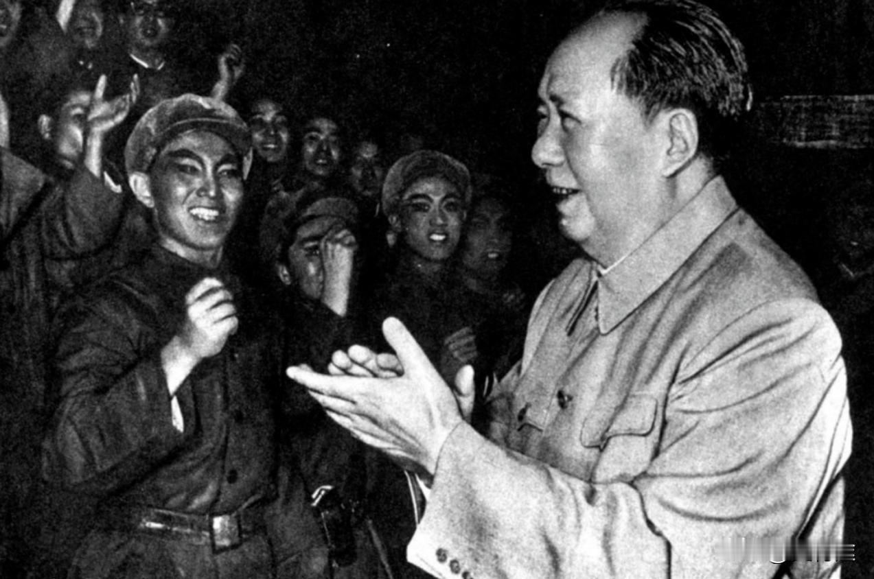 毛主席的最后十年硕果累累，震惊世界。可是因为特殊的原因，我们很少系统的去了解毛主