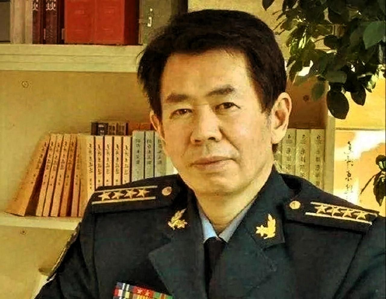 最近网上有个讨论很热：为什么我们总在说“严正警告”，但有些人似乎根本不害怕？军事