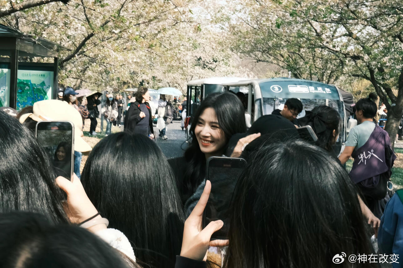 又淘到几张胶片噜噜！卢昱晓｜