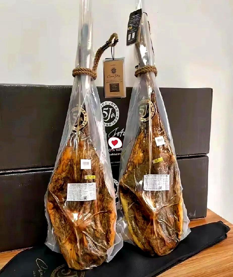 去吃个喜酒砸进去一万块的大红包，临走却被两根火腿搞得心惊肉跳，这事儿你们敢信？