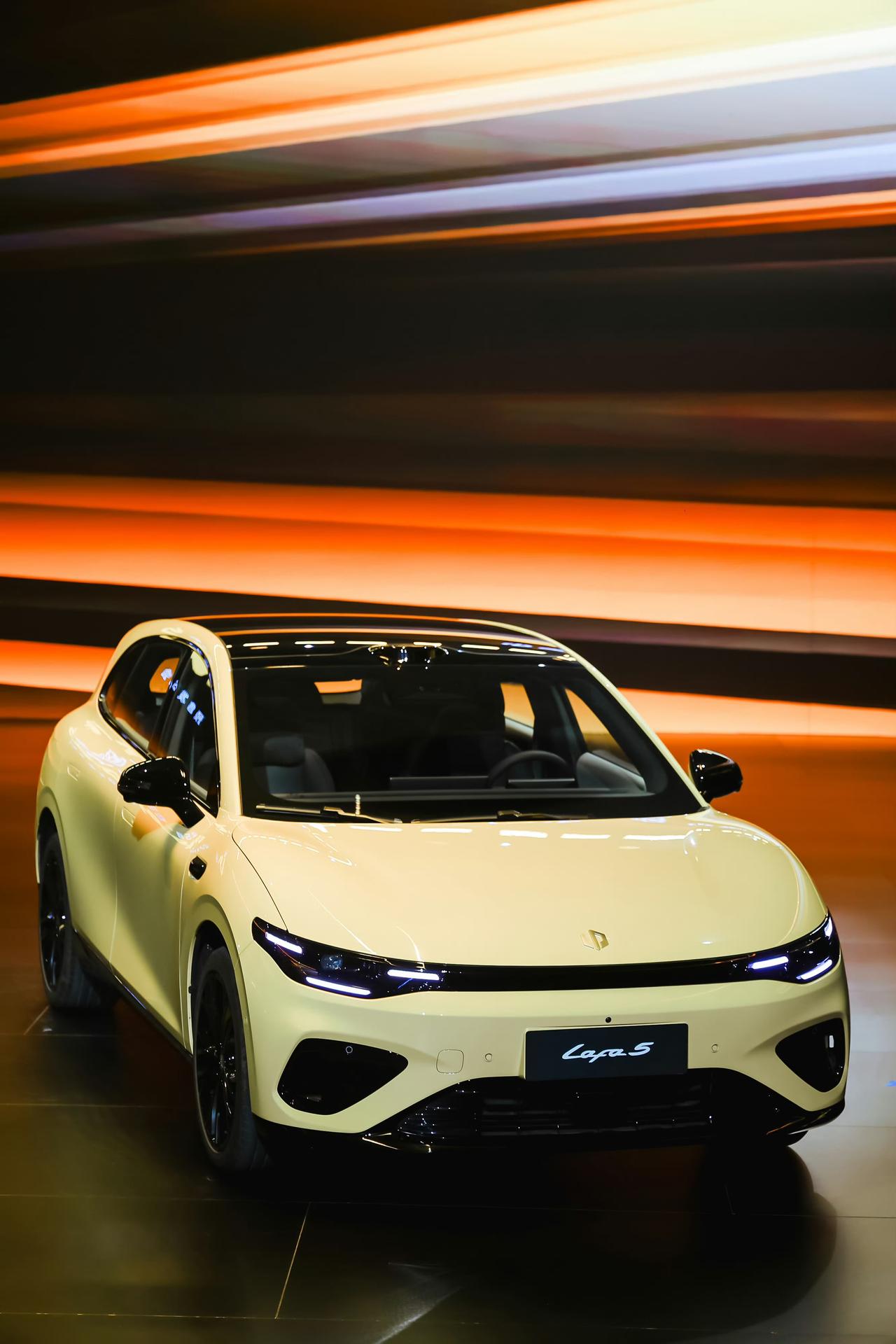 2026年买车顺口溜：1，要舒适—-买大不买小2，要运动—-买小不买大