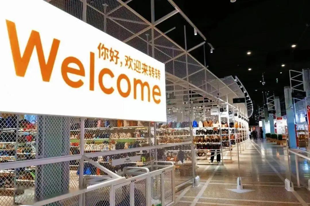 转转聚焦线下，又新开两店9月28日，转转循环商店郑州二店（郑州万象城二期）与佛