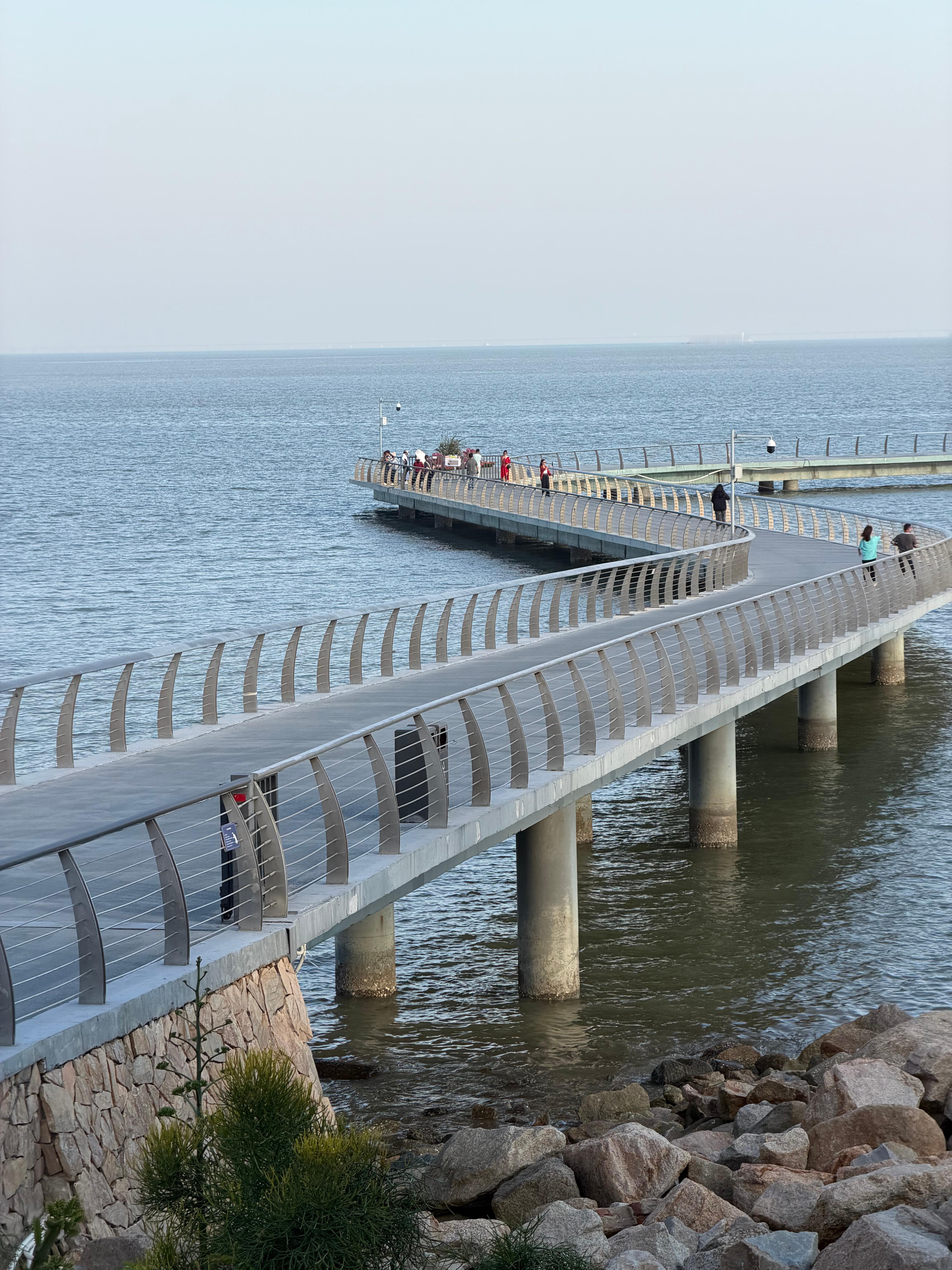 有海的城市确实浪漫些