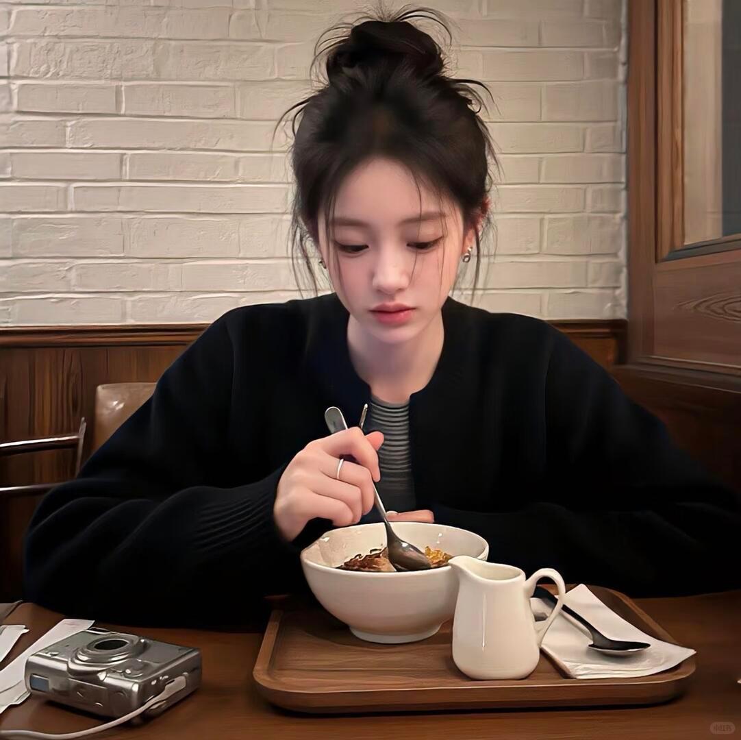 不是鱼是雨女生头像​​​