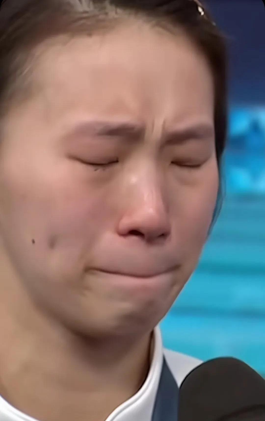 最近这事儿真把我整懵了，陈芋汐明明拿了冠军，咋还被网友们喷得这么惨？翻了翻评论区