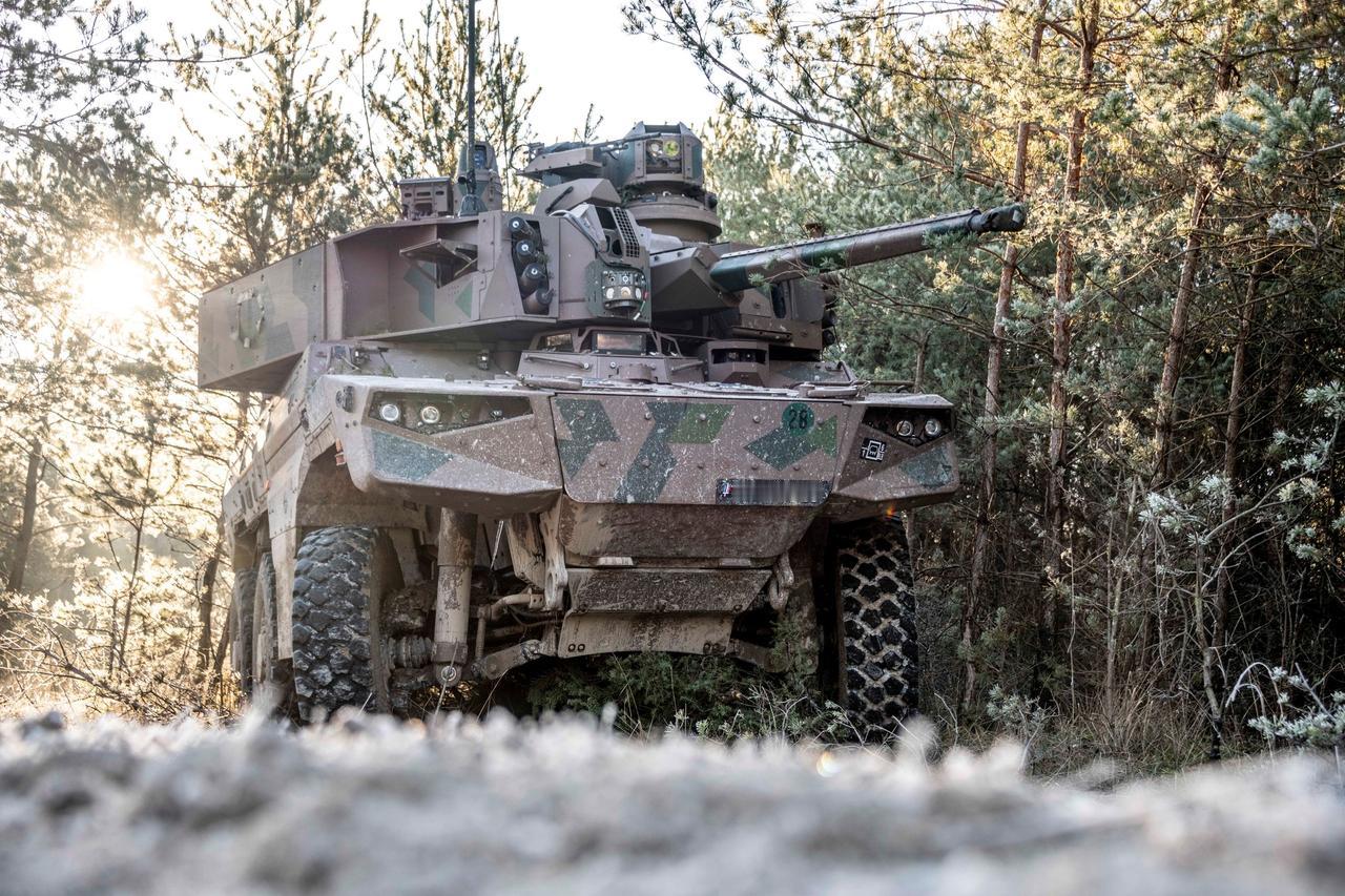 法国陆军美洲虎EBRC坦克歼击车野外实战照片JaguarEBRC（侦察与作战