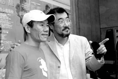 1987年，滚石唱片老板签下赵传，谁料第二天他见到赵传本人后，就嫌弃他长得太丑，