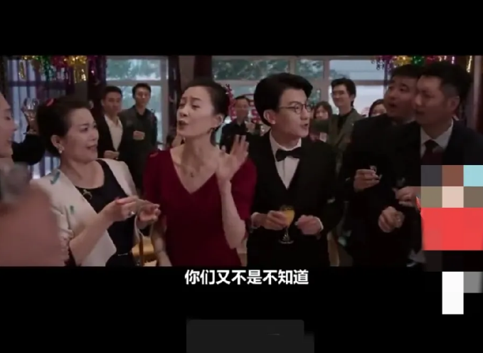 《以法之名》谢鸿飞被查，程子健最着急。因为，程子健跟谢鸿飞是直接联系人。钱都是程