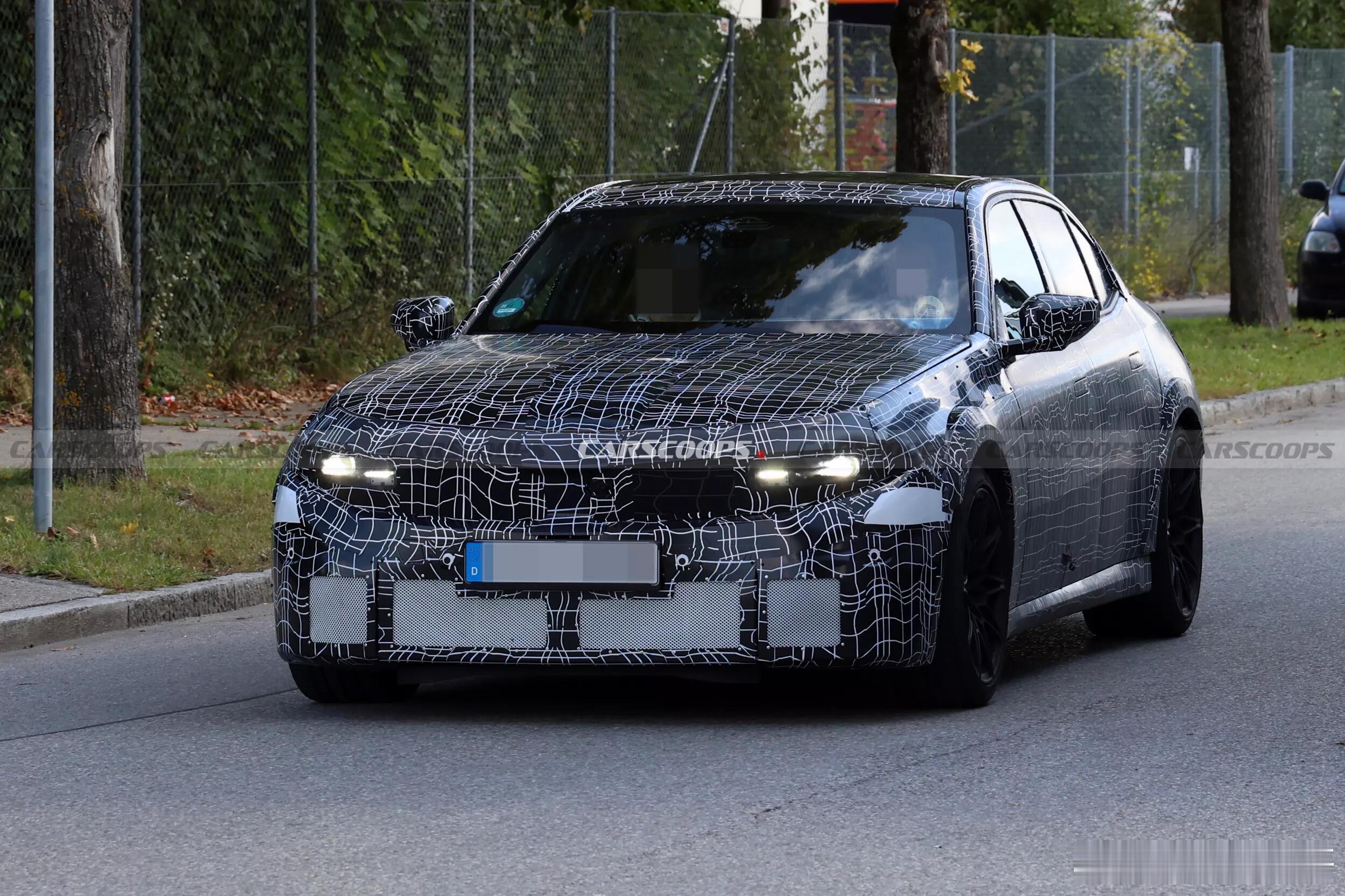 大v聊车下一代M3（燃油版）路试！48V，AWD，8AT下一代宝马M3（燃油版