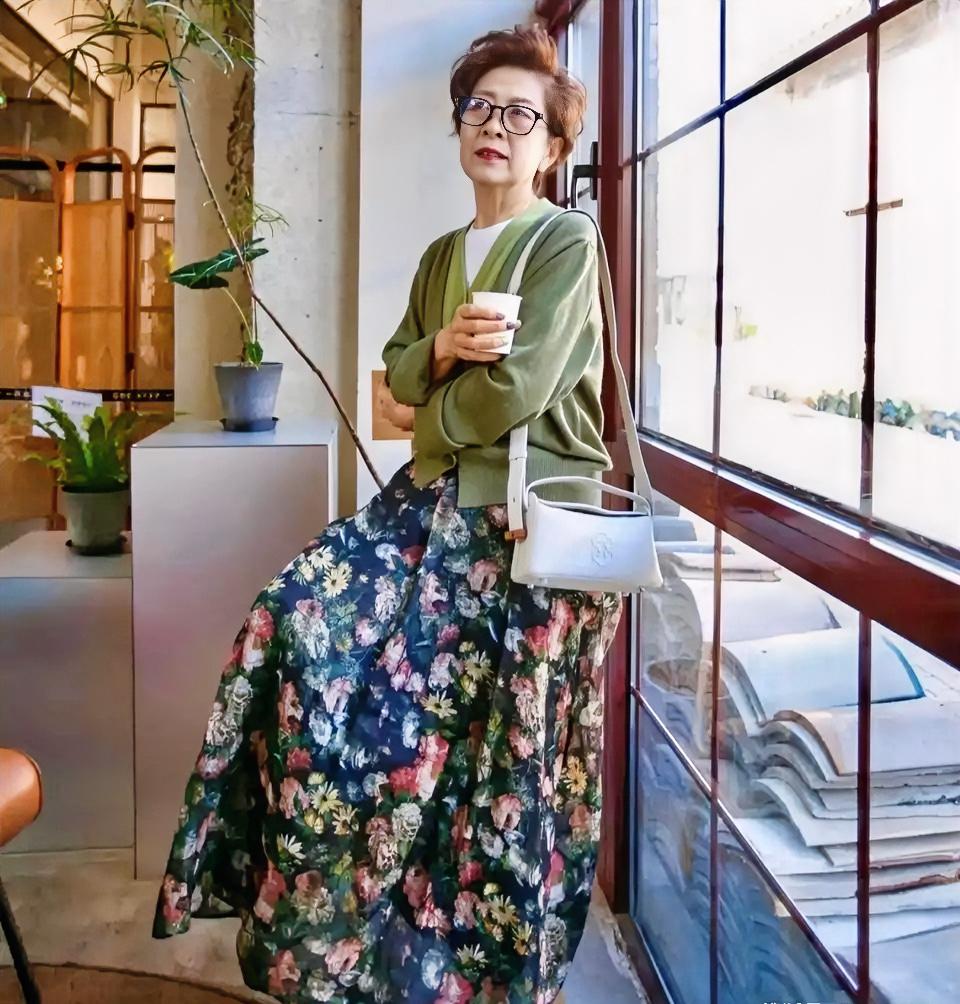 所有女人，永远不要失去打扮欲！所有女人听我说，千万不要失去打扮欲，一定要让自