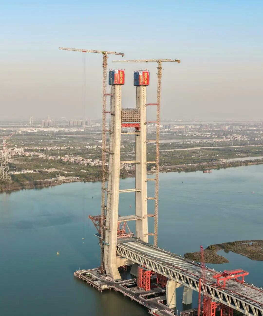 【深江铁路建设新进展！】1月11日上午随着最后一方混凝土浇筑完成，由中铁大桥局承