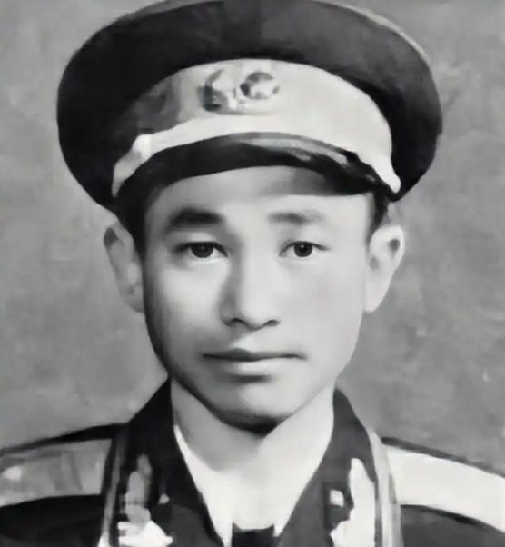 “堂堂一个师长，竟然这样无组织无纪律，你究竟想干什么？”1949年9月，