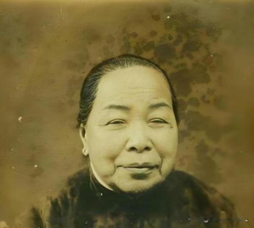 1963年，已经94岁的蒋妙月，向中央提出，说想去台湾，去见一见蒋介石，毛主席指